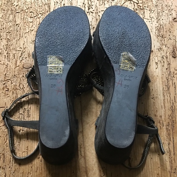 New NWOT Lola Cruz Crystal Mesh Rhinestone Suede Platform Wedge Formal Sandal - Picture 9 of 9